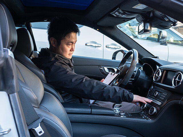 Mossガレージ車買取アドバイザーの伊東秀雄