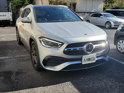 Mossガレージの中古車買取実績｜メルセデス・ベンツ GLA｜東京都新宿区のお客様｜2003(平成15)年01月登録｜走行距離99,690km
